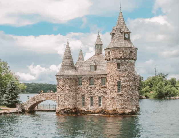 Top  Impressive New York Travel Attractions For First-Time Visitors